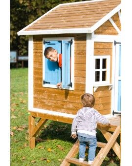 Casinha infantil de madeira em painéis Masgames VISBY elevada 60 cm